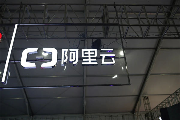 阿里云代理商：服務(wù)器鏡像在哪改？